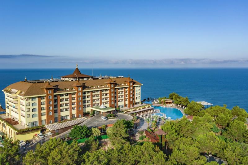 Alanya utazás Utopia World Hotel