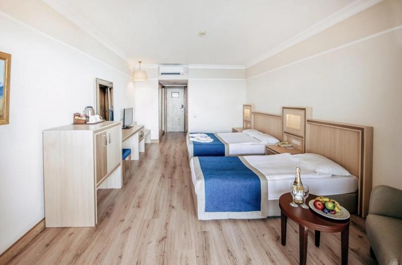 Alanya utazás Utopia World Hotel