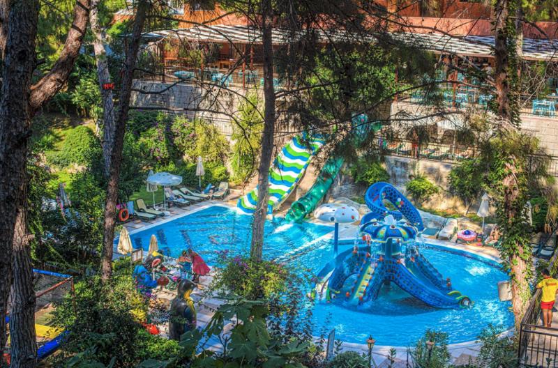 Alanya utazás Utopia World Hotel
