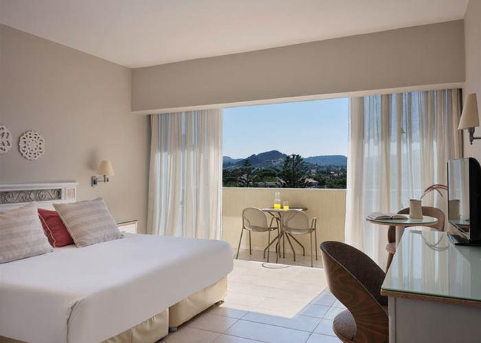 Rodosz Ialyssos utazás Atlantica Princess