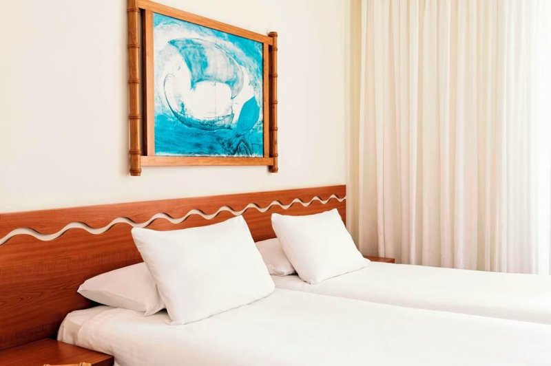 Rodosz utazás Esperia City