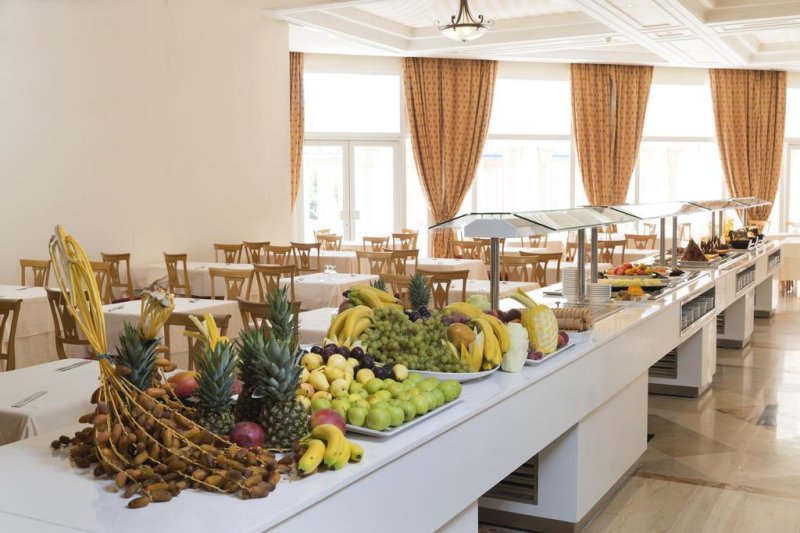 Hammamet utazás Iberostar Waves Averroes