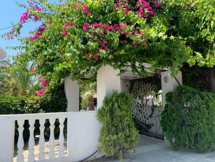 Rodosz utazás White Palace Studios