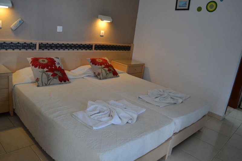 Rodosz utazás White Palace Studios