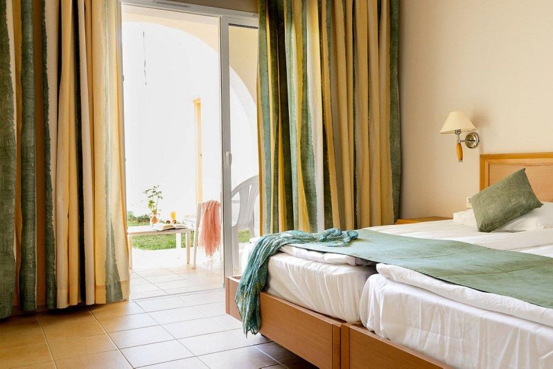 Nabeul utazás Calimera Delfino Beach Resort