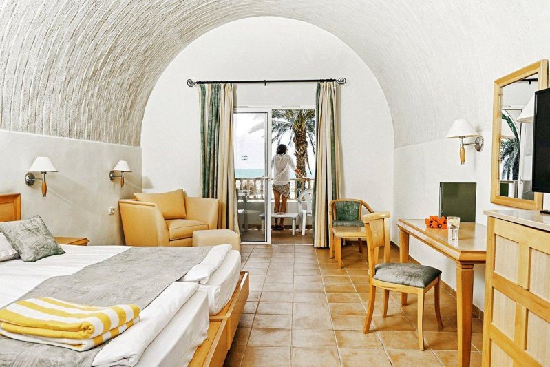 Nabeul utazás Calimera Delfino Beach Resort