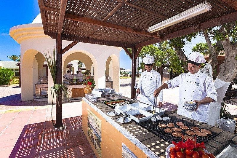 Nabeul utazás Calimera Delfino Beach Resort