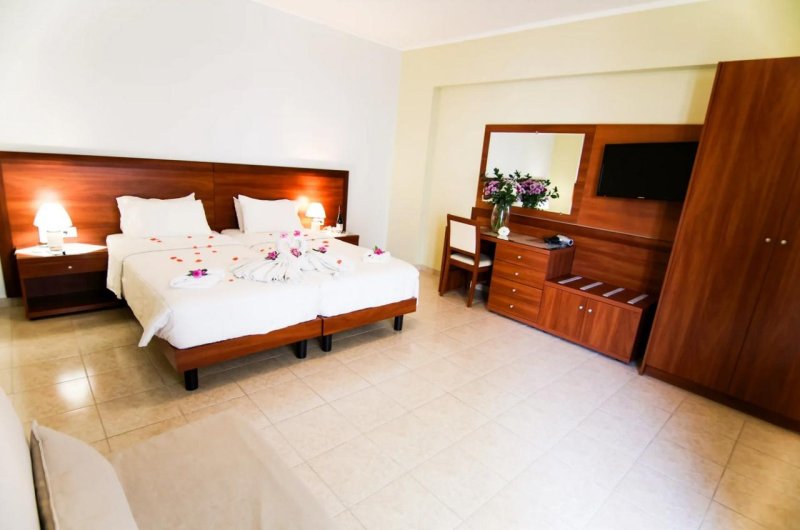 Rodosz utazás Esmeralda Hotel