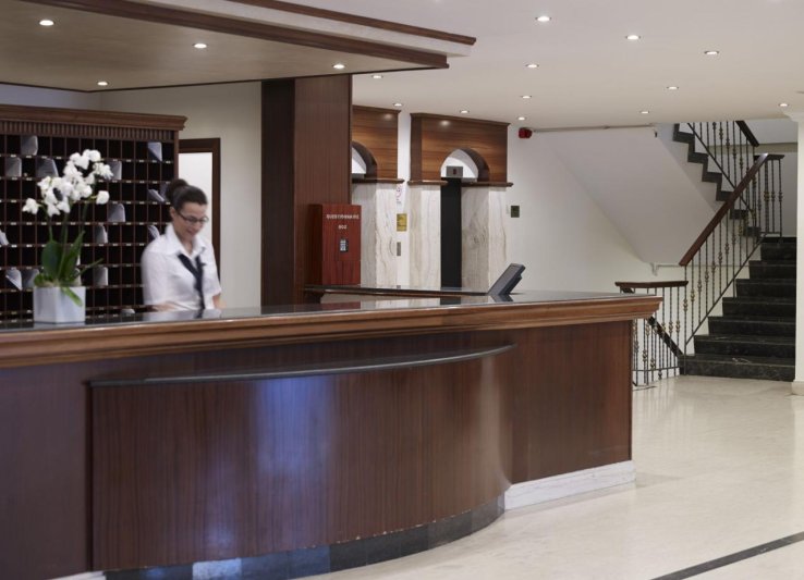 Rodosz utazás Canvas By Mitsis Petit Palais