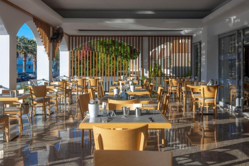 Rodosz utazás Kolymbia Bay Art