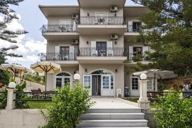 Kefalonia Lixouri utazás Sea Breeze Apartmanház