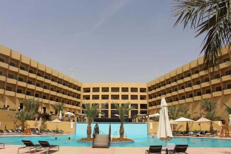 Holt-tenger utazás Grand East Hotel