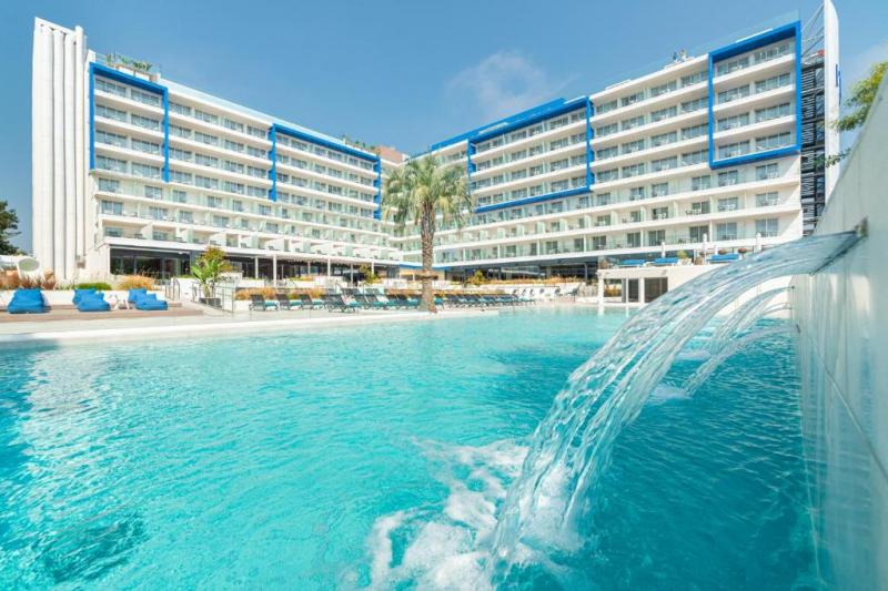 Costa Brava utazás L Azure Hotel