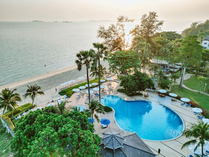 Novotel Rayong Rim Pae Resort + Pattaya 4