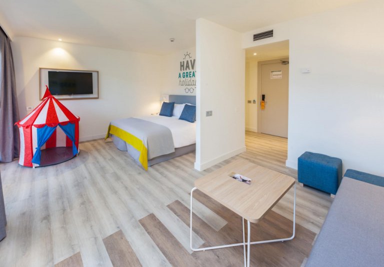 Gran Canaria San Agustin utazás Abora Interclub Atlantic By Lopesan Hotels