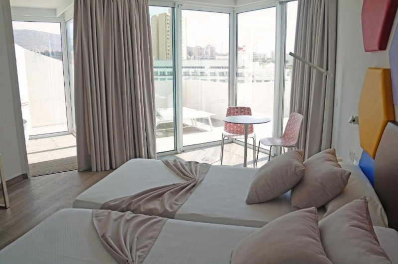 Tenerife Costa Adeje utazás Alexandre Hotel Troya