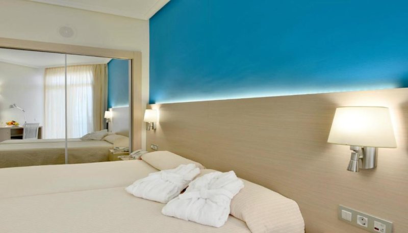 Tenerife Costa Adeje utazás Alexandre Hotel Troya