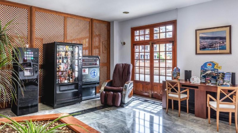 Tenerife utazás Be Smart Florida Plaza