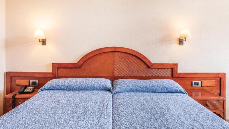 Tenerife utazás Be Smart Florida Plaza