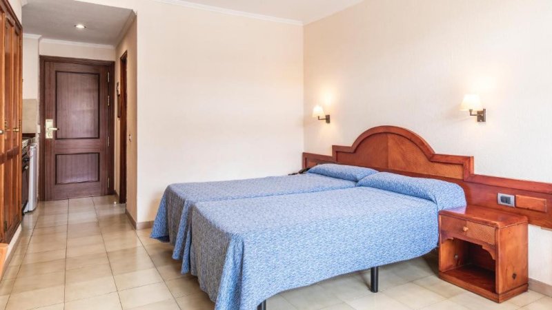 Tenerife utazás Be Smart Florida Plaza