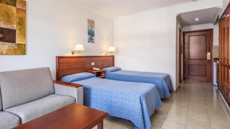 Tenerife utazás Be Smart Florida Plaza