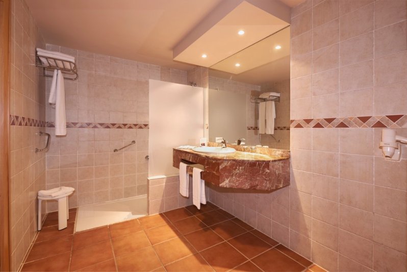 Tenerife Costa Adeje utazás Best Jacaranda