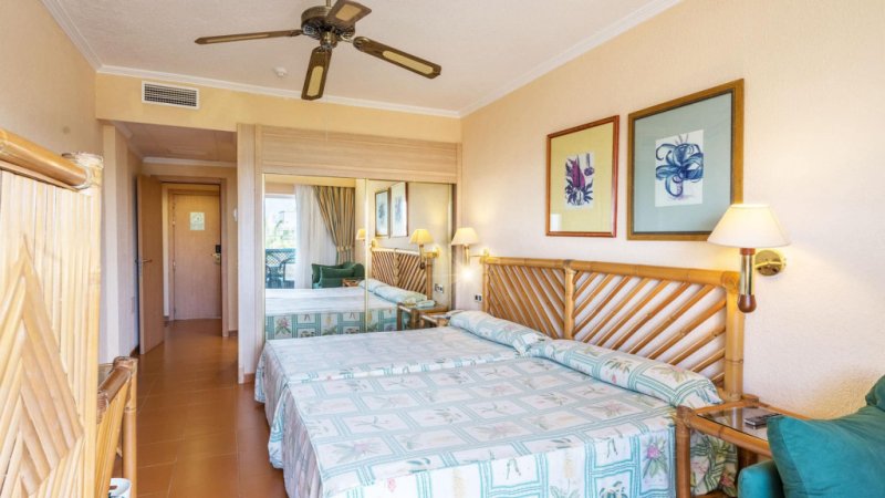 Lanzarote utazás Blue Sea Costa Bastian