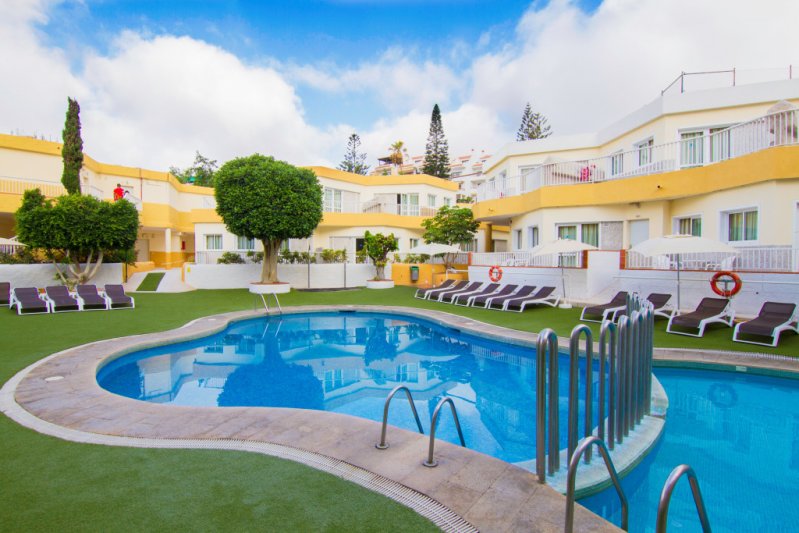 Checkin Bungalows Atlantida Tenerife Los Cristianos