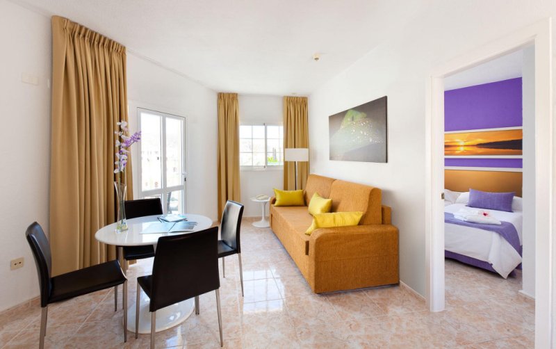 Checkin Bungalows Atlantida Tenerife Los Cristianos
