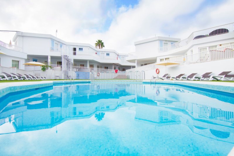 Checkin Bungalows Atlantida Tenerife Los Cristianos