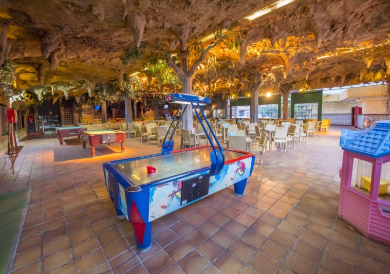 Tenerife Los Cristianos utazás Checkin Bungalows Atlantida