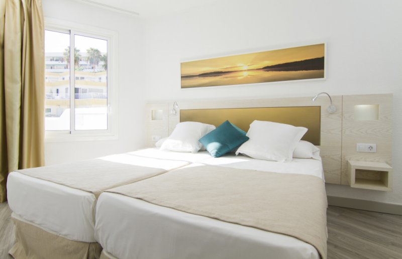 Tenerife Los Cristianos utazás Checkin Bungalows Atlantida