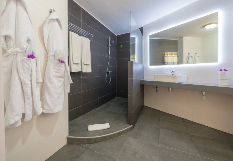 Checkin Bungalows Atlantida Tenerife Los Cristianos