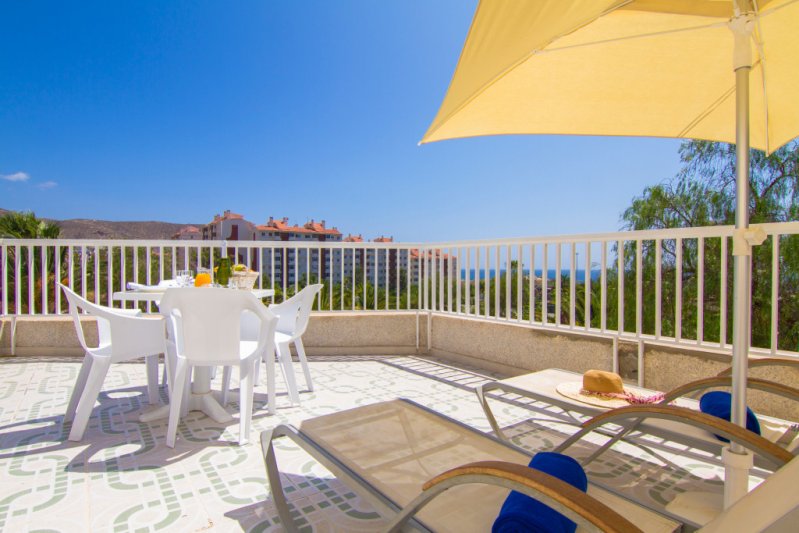 Tenerife Los Cristianos utazás Checkin Bungalows Atlantida