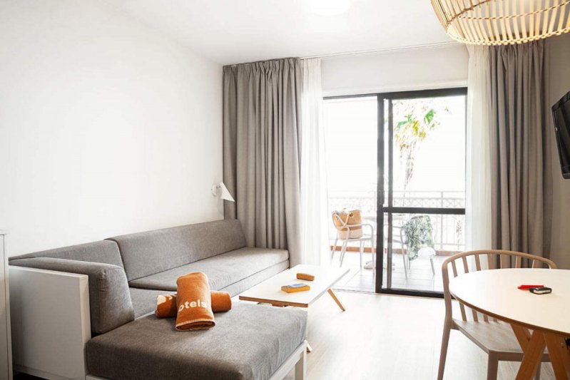 Tenerife Playa de las Americas utazás Coral Compostela Beach