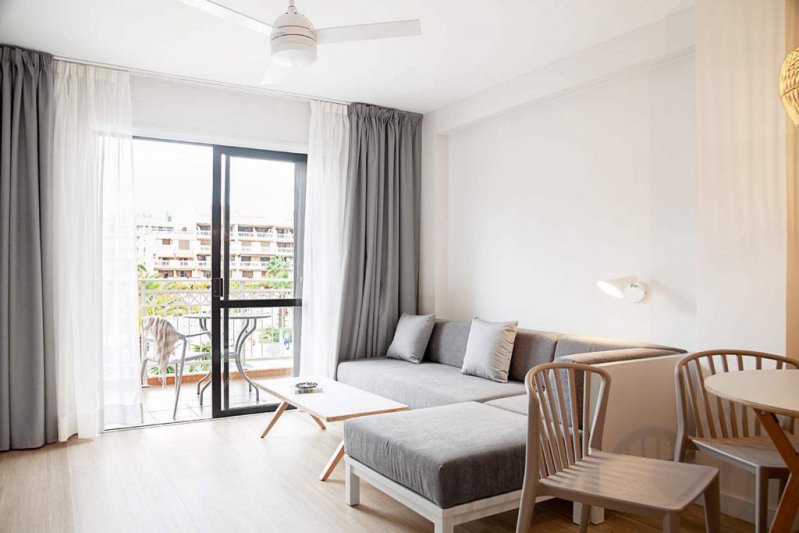 Tenerife Playa de las Americas utazás Coral Compostela Beach