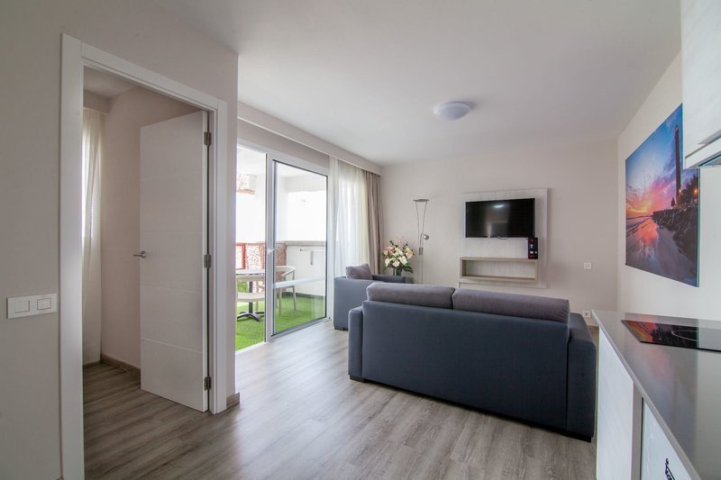 Gran Canaria Playa del Inglés utazás Corona Roja