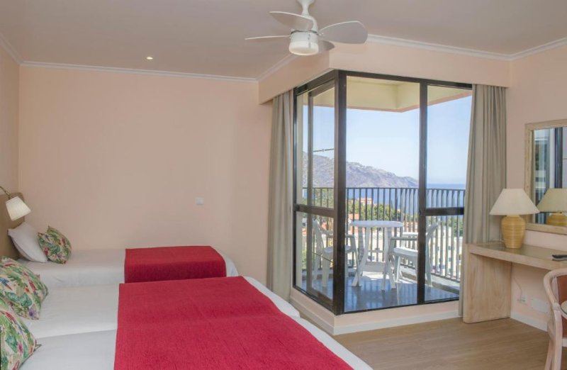 Madeira utazás Dorisol Buganvilia Studio Hotel