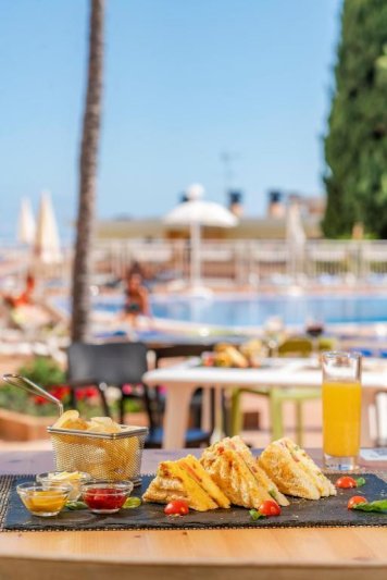 Madeira utazás Dorisol Mimosa Studio Hotel