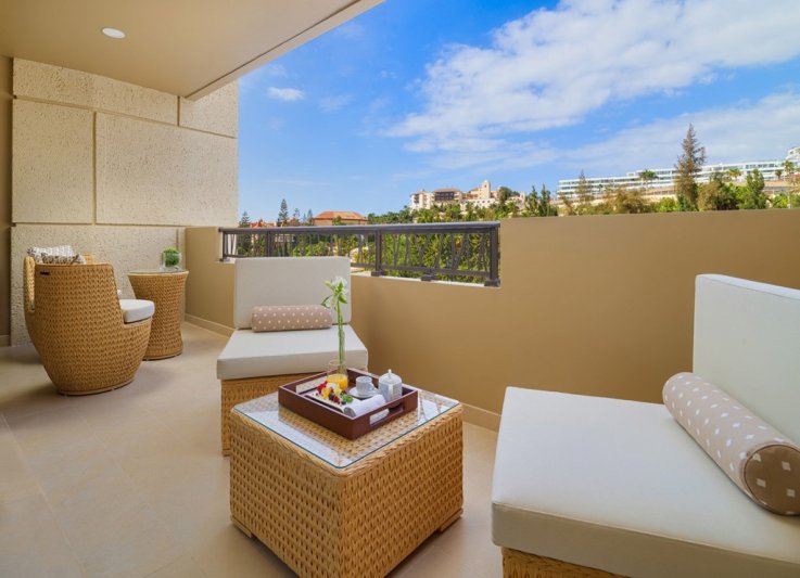 Tenerife Costa Adeje utazás GF Victoria