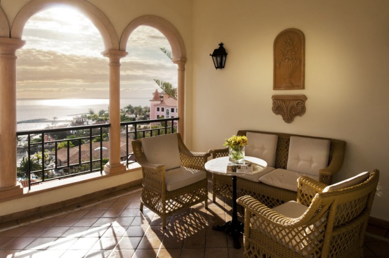 Tenerife utazás Gran Hotel Bahia Del Duque