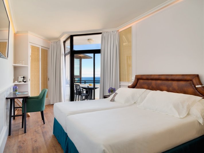 Tenerife Playa de las Americas utazás H10 Conquistador