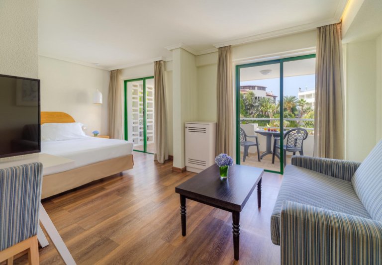 Tenerife Puerto de La Cruz utazás H10 Tenerife Playa