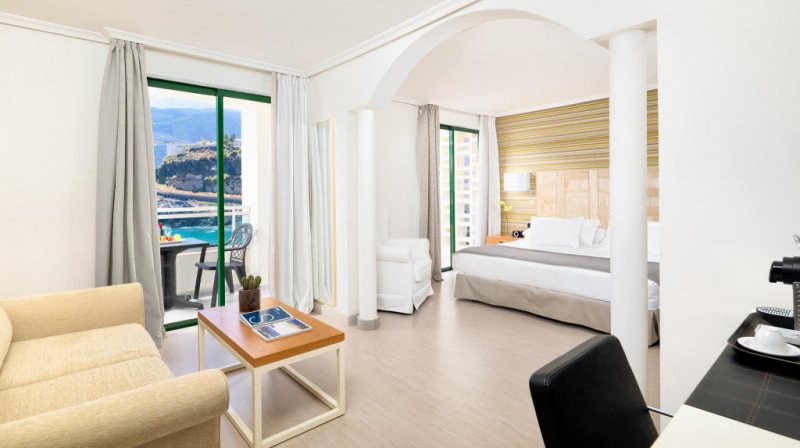 Tenerife Puerto de La Cruz utazás H10 Tenerife Playa