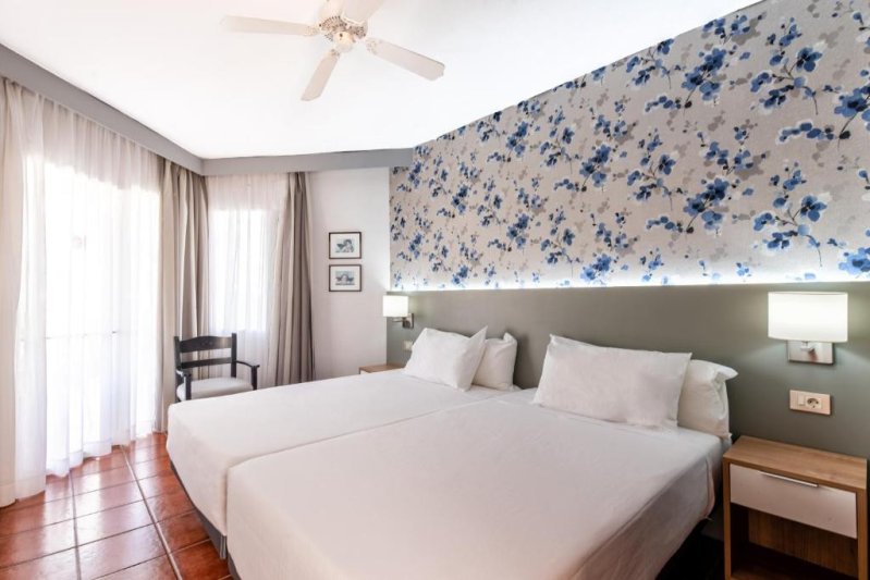 HG Tenerife Sur Tenerife Los Cristianos