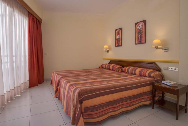 Tenerife utazás Hovima Atlantis