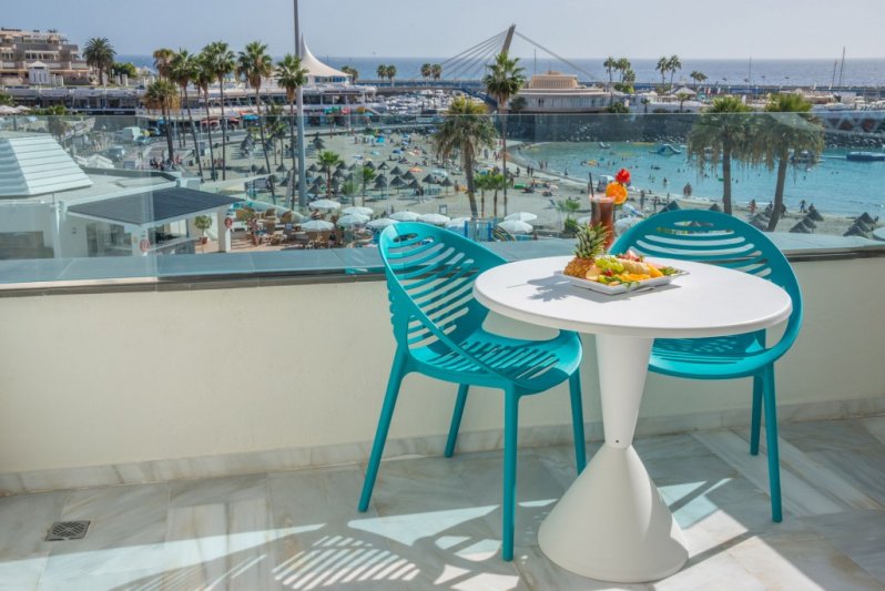 Tenerife Costa Adeje utazás Hovima La Pinta Beachfront Family Hotel