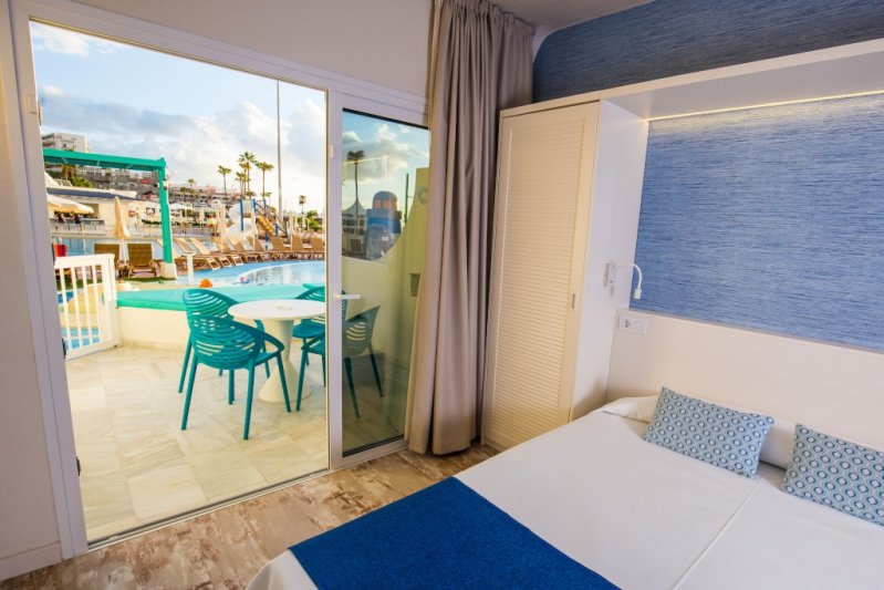 Tenerife Costa Adeje utazás Hovima La Pinta Beachfront Family Hotel