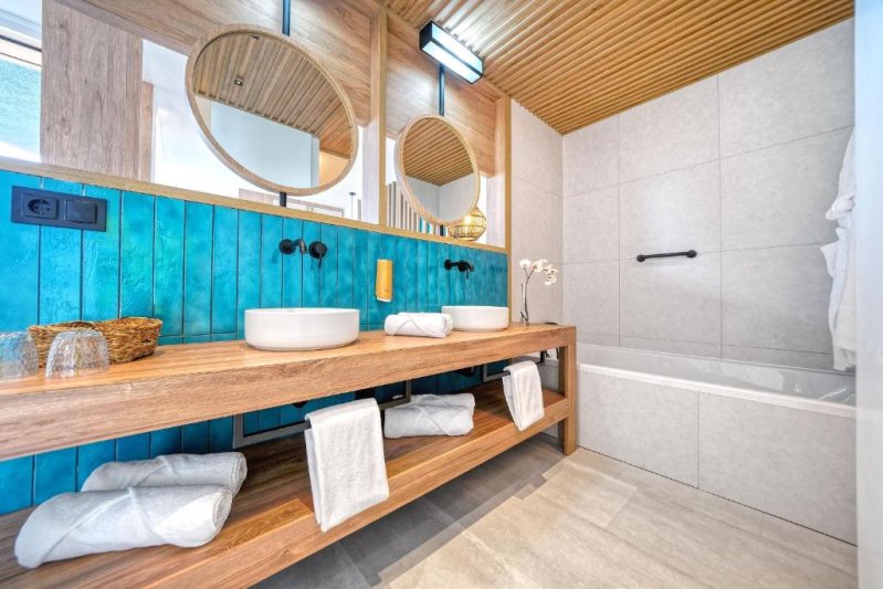 Tenerife utazás Hovima Suites Costa Adeje