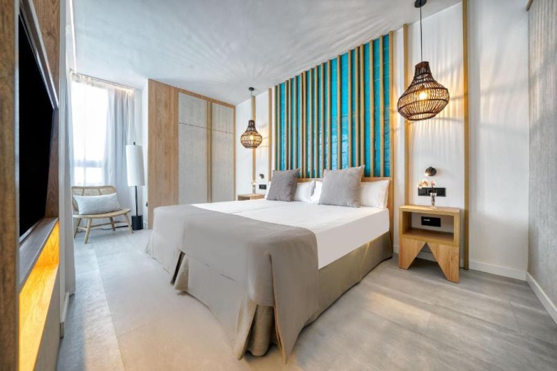 Tenerife utazás Hovima Suites Costa Adeje